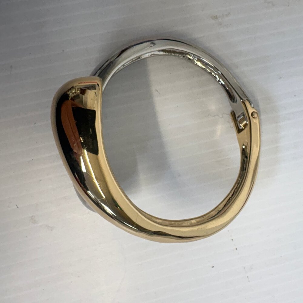 RLM Hinged Overlap Gold & Silver Bracelet - Picture 2 of 3